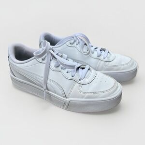 Women's White Puma Skye Sneakers All White Logo US Size 8 Shoe - Great Condition